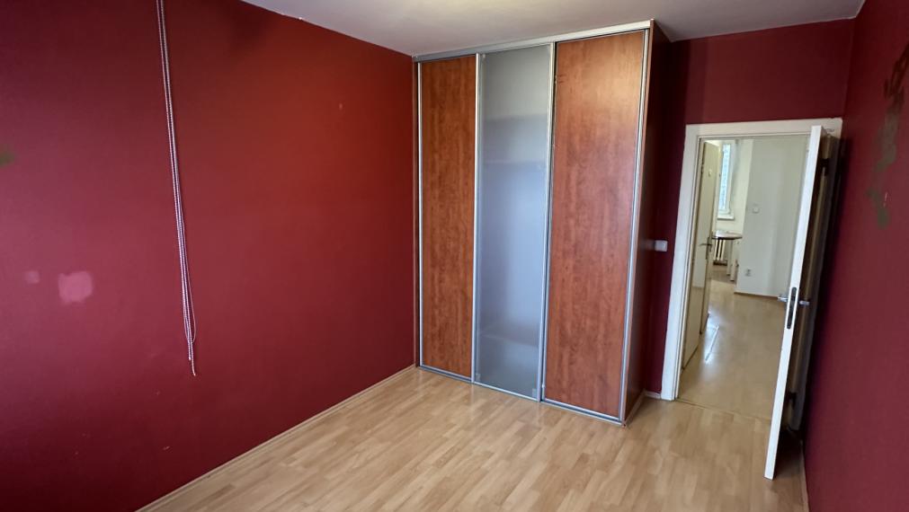 PREDAJ: 3 izbový byt, 64 m2, Bratislava - Karlova Ves