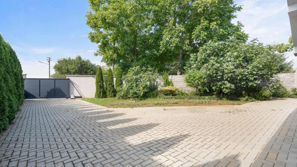 4 izbový rodinný dom - pozemok 675m² Dolné Dubové, Trnava