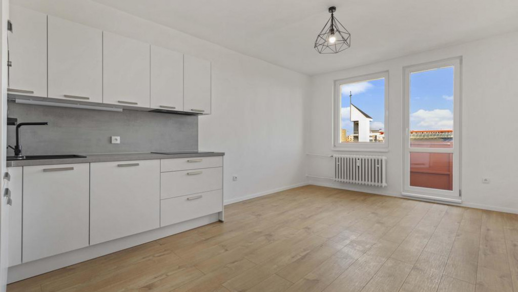 REZERVOVANÉ Kompletne zrekonštruovaný 4 izb byt - Ružinov, Bratislava