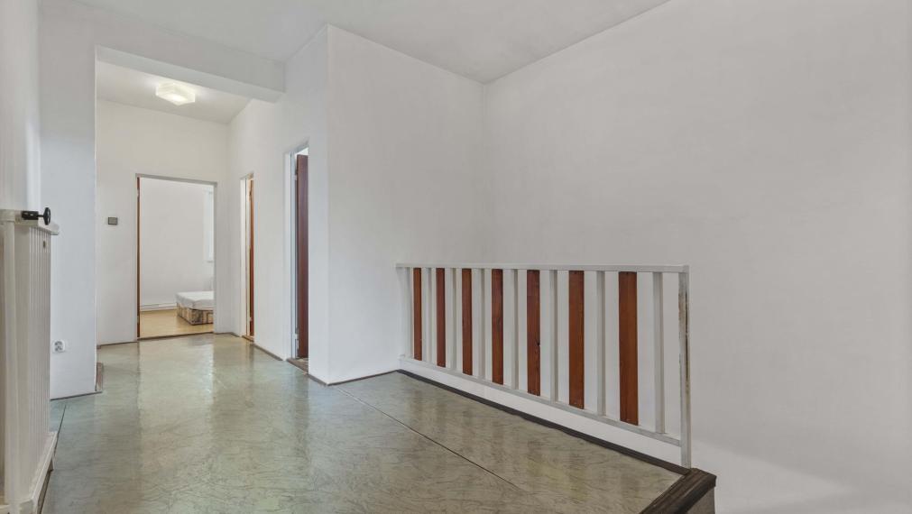 Predané-rodinný dom na predaj vo Svätom Jure, minútu od námestia, 340 000€