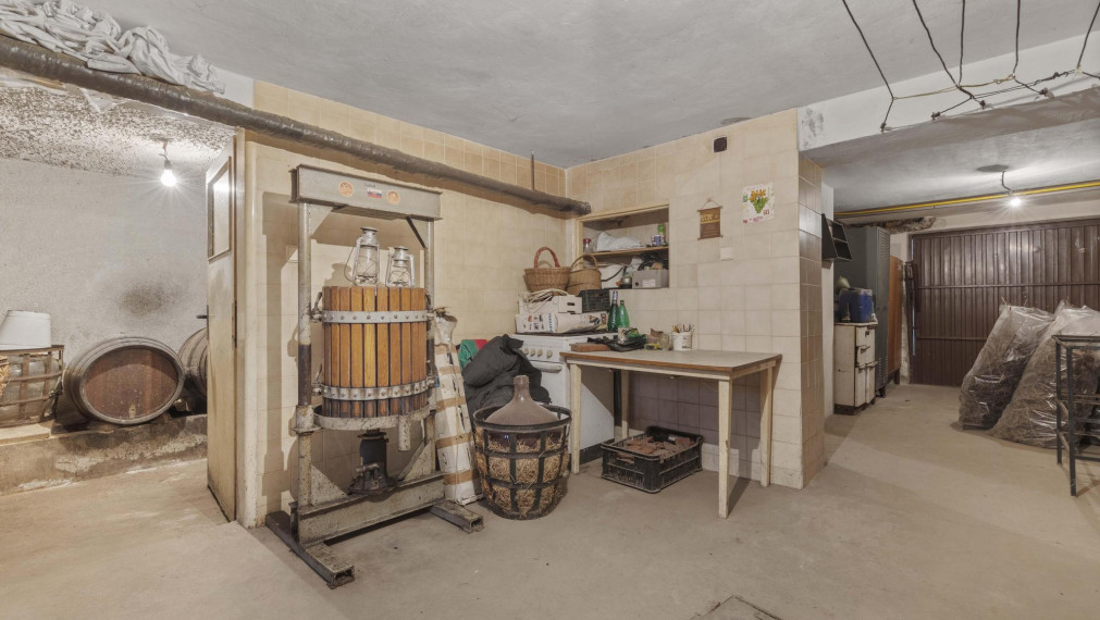 Predané-rodinný dom na predaj vo Svätom Jure, minútu od námestia, 340 000€