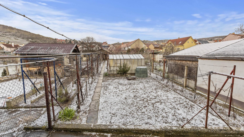 Predané-rodinný dom na predaj vo Svätom Jure, minútu od námestia, 340 000€