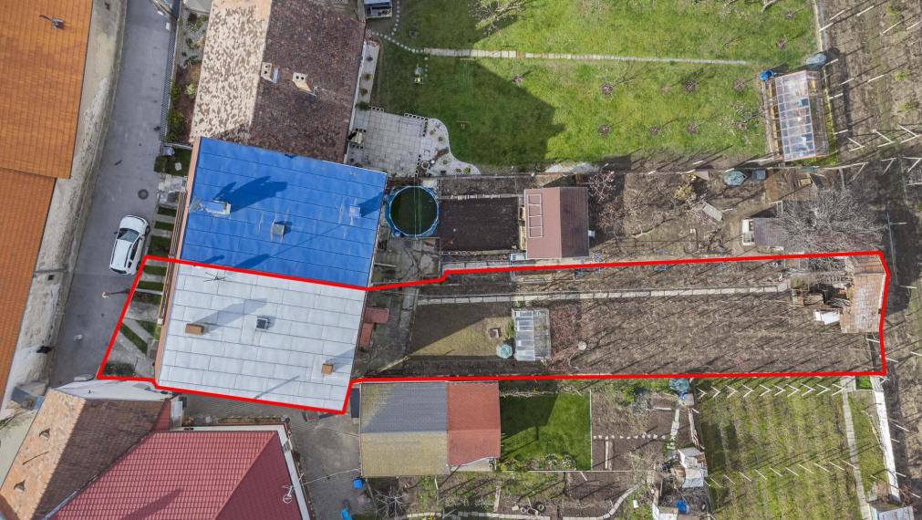 Predané-rodinný dom na predaj vo Svätom Jure, minútu od námestia, 340 000€