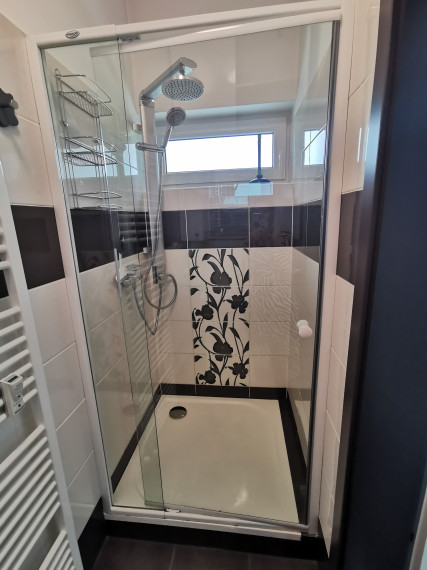 REZERVOVANÉ-PREDAJ: garsónka so záhradkou a parkovacím státím, 31 m2, Tehelná 5, Pezinok