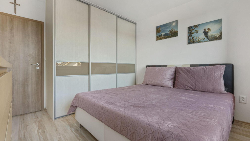 Predané - NOVOSTAVBA - Trojizbový byt s balkónom na Rulandskej ulici vo Svätom Jure