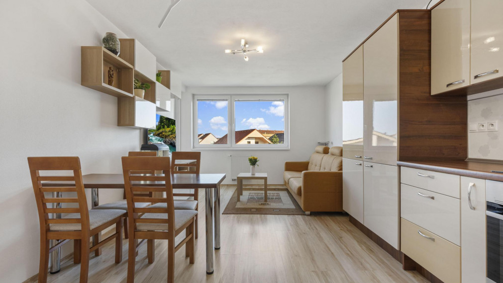 Predané - NOVOSTAVBA - Trojizbový byt s balkónom na Rulandskej ulici vo Svätom Jure