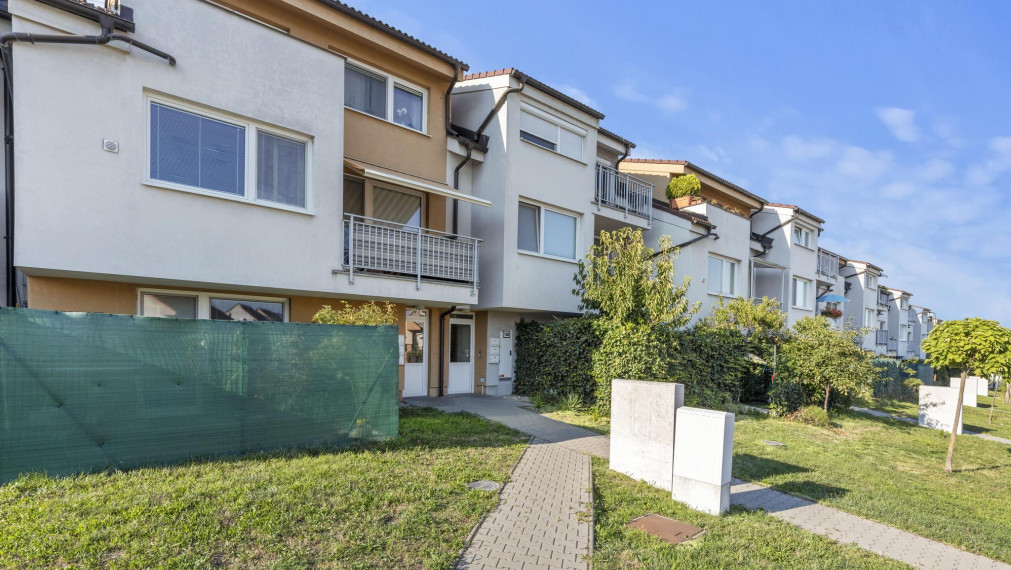 Predané - NOVOSTAVBA - Trojizbový byt s balkónom na Rulandskej ulici vo Svätom Jure