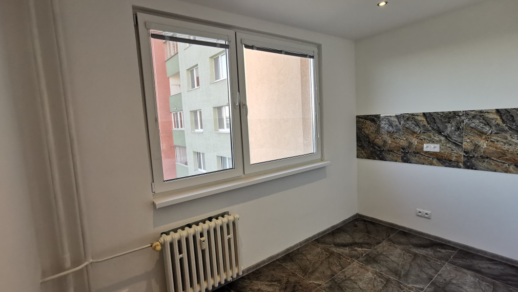 PRENAJATÉ-PRENÁJOM: 1 - izbový byt, 35,70 m2, Baltská 1, Bratislava - Podunajské Biskupice