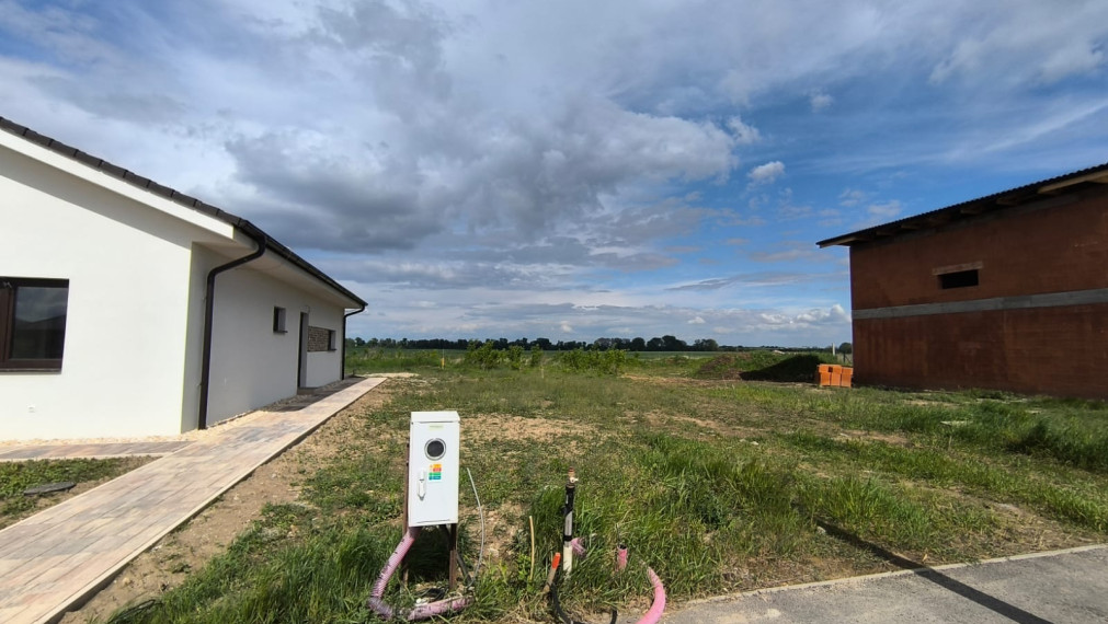 PREDANÉ - PREDAJ: stavebné pozemky, 489 m2, 554 m2, Cífer - Pác