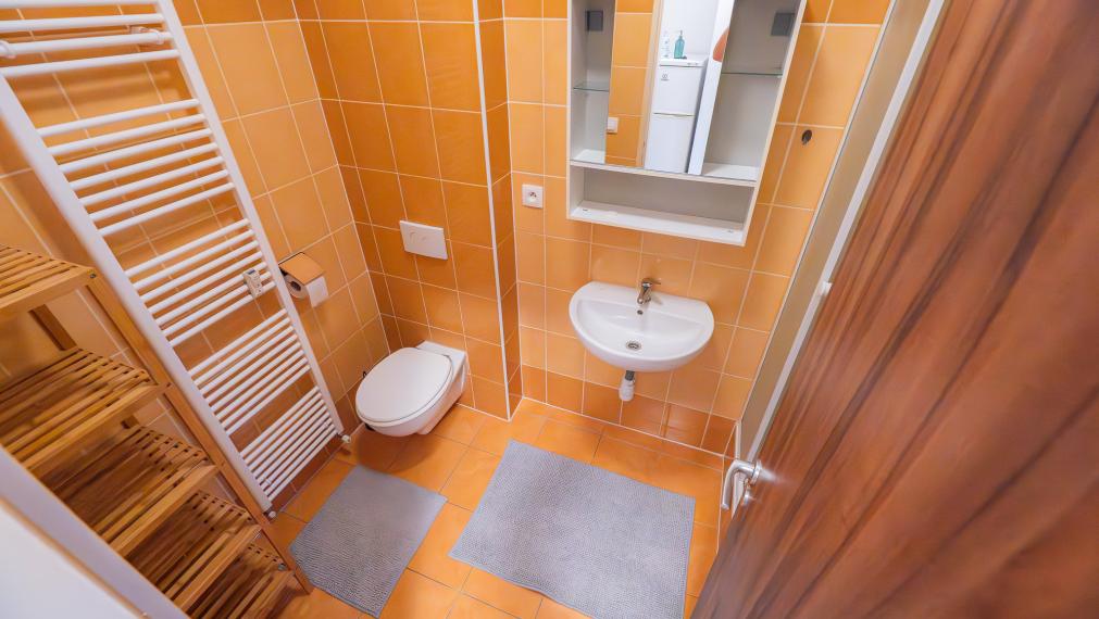 PREDANÉ PREDAJ: garsónka, 22,5 m2, parkovacie státie, Tehelná 5 Pezinok