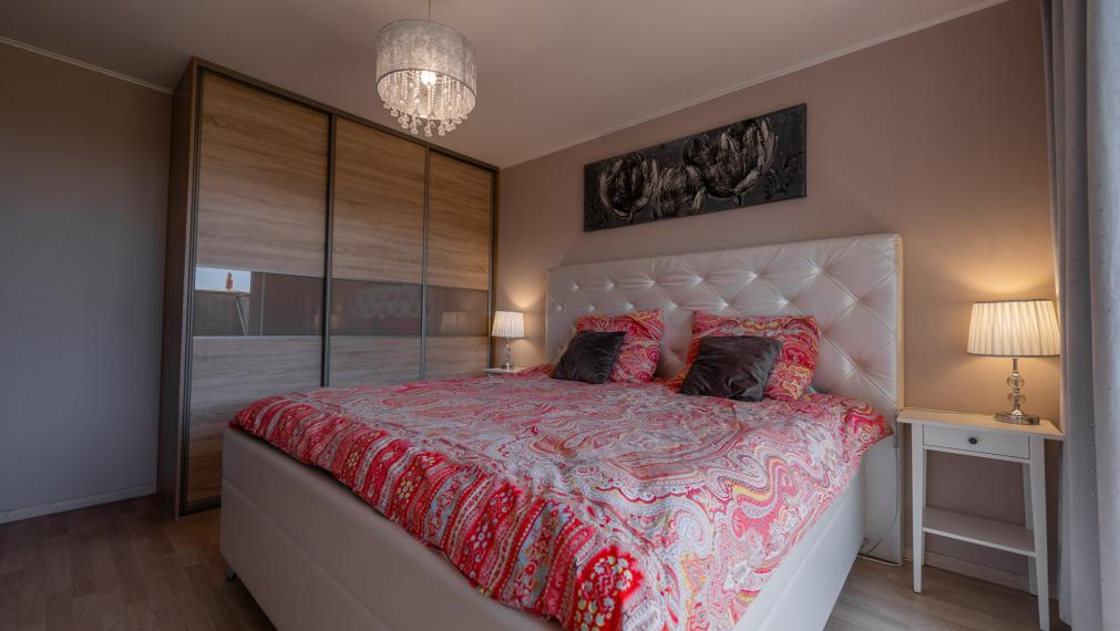 PREDANÉ-PREDAJ: 3 izbový byt, 68 m2, záhrada, parkovacie miesto, Rovinka