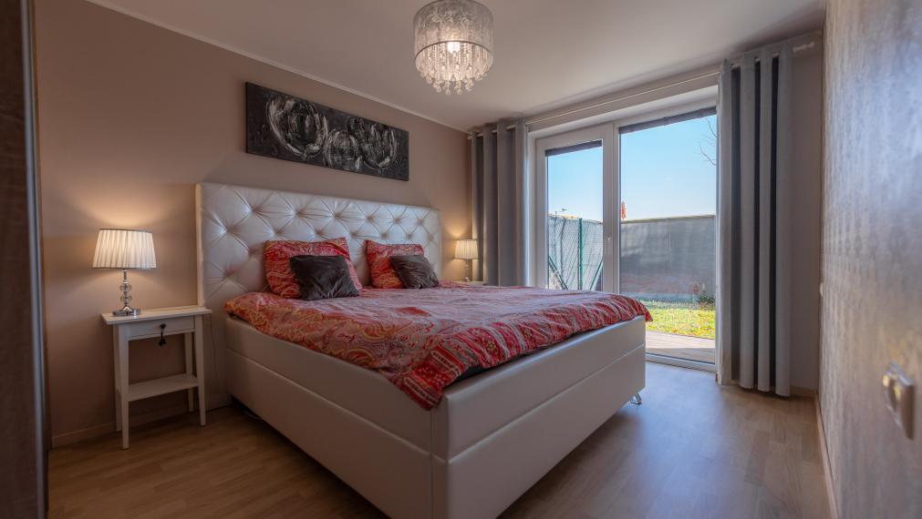 PREDANÉ-PREDAJ: 3 izbový byt, 68 m2, záhrada, parkovacie miesto, Rovinka