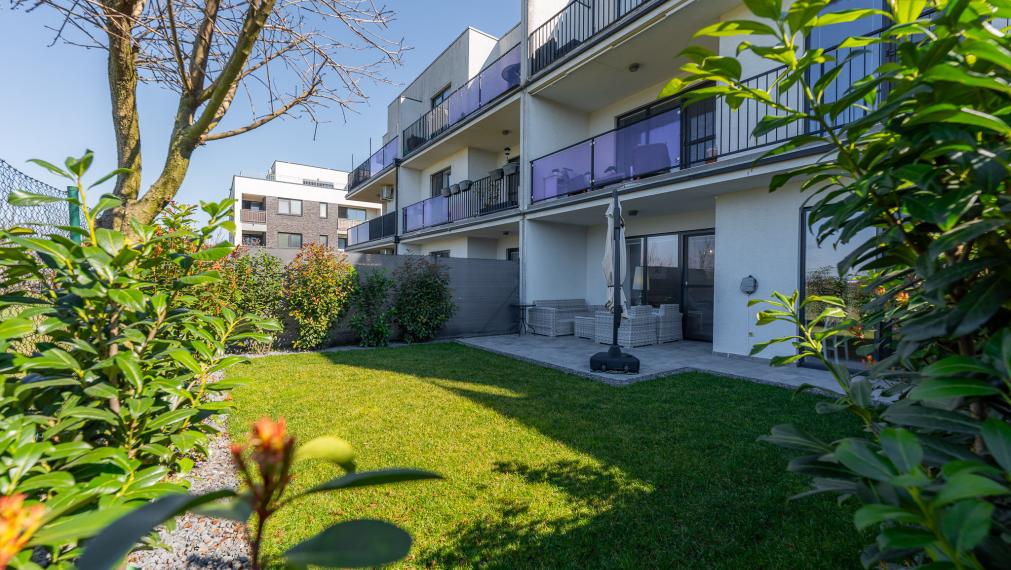 PREDANÉ-PREDAJ: 3 izbový byt, 68 m2, záhrada, parkovacie miesto, Rovinka