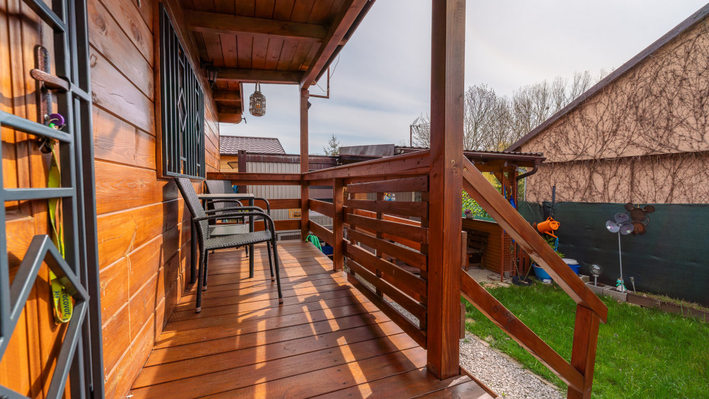 PREDANÉ-PREDAJ: Pozemok s rekreačnou chatou pri vode,  Buková