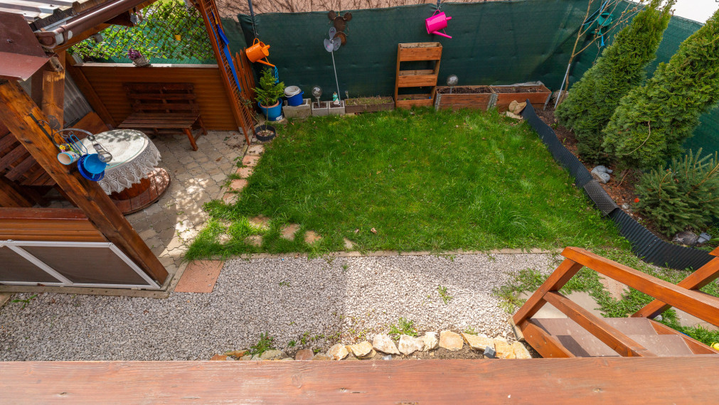 PREDANÉ-PREDAJ: Pozemok s rekreačnou chatou pri vode,  Buková