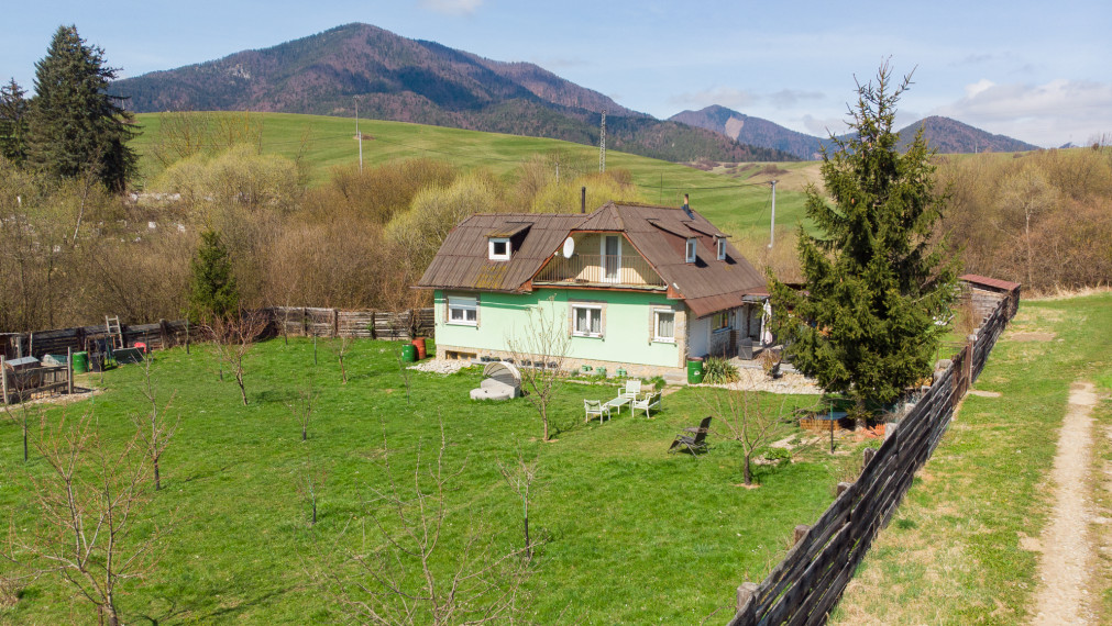 PREDAJ: rodinný dom na samote, Istebné
