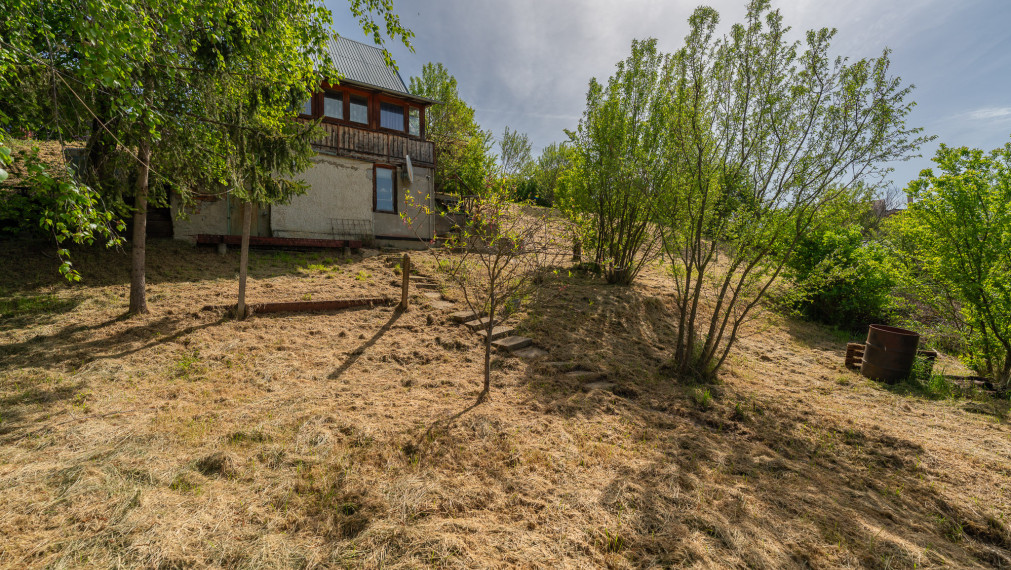 PREDAJ: stavebný pozemok, 1743 m2, Šenkvice