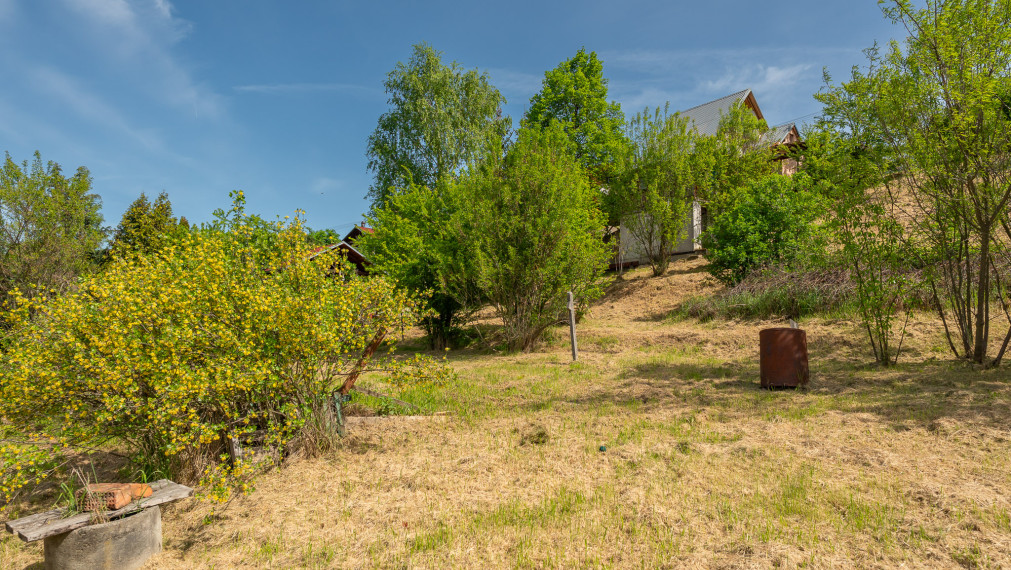 PREDAJ: stavebný pozemok, 1743 m2, Šenkvice