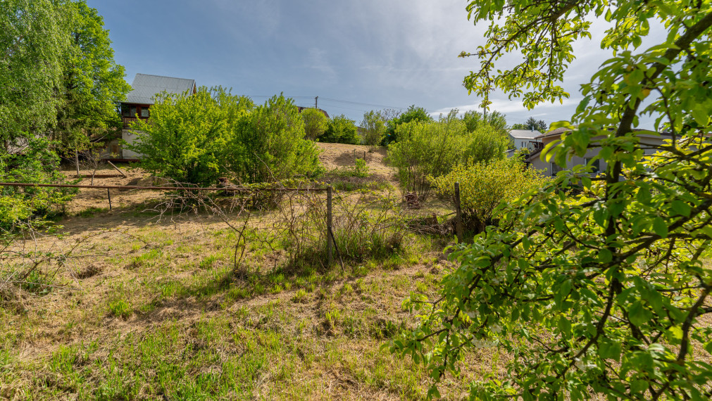 PREDAJ: stavebný pozemok, 1743 m2, Šenkvice