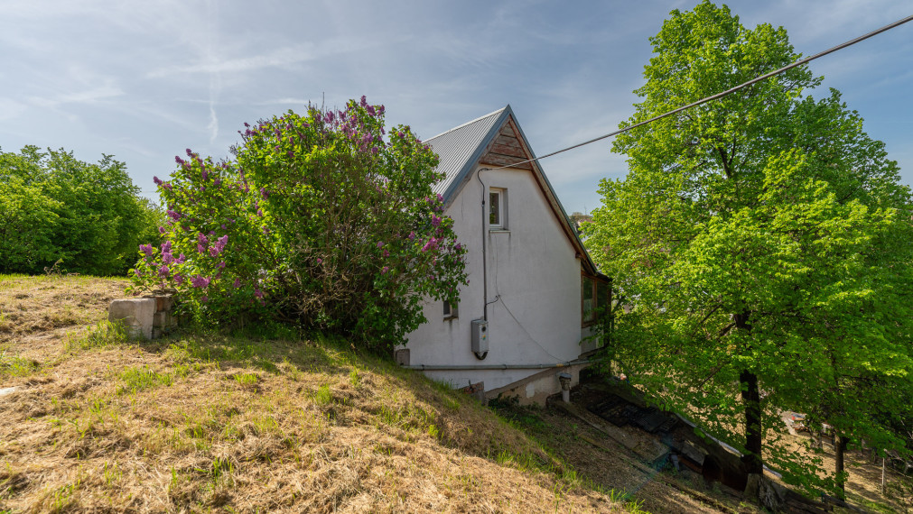 PREDAJ: stavebný pozemok, 1743 m2, Šenkvice