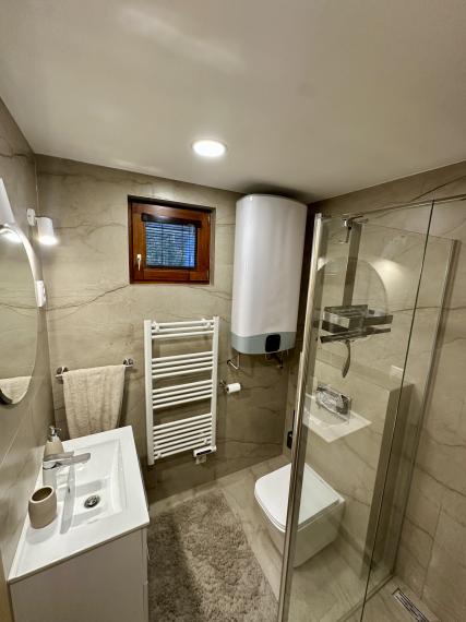 PREDAJ: štýlová moderná chata, 55 m2, Hrnčeková dolina (Buková)