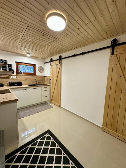 PREDAJ: štýlová moderná chata, 55 m2, Hrnčeková dolina (Buková)