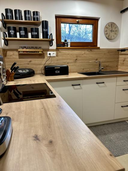 PREDAJ: štýlová moderná chata, 55 m2, Hrnčeková dolina (Buková)