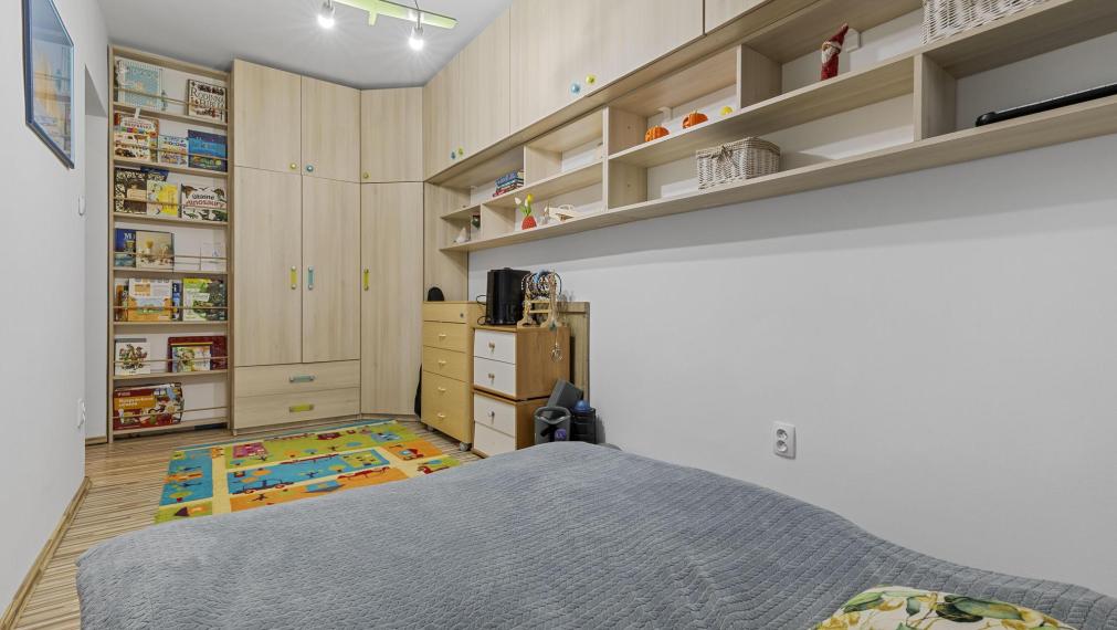 Zariadený 3 izb. byt 74m², murovaný dom - Trnavská, Pezinok