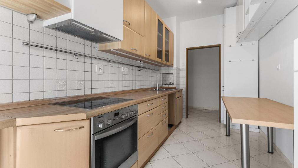 Ticho, kľud a centrum - 3 izb. byt Robotnícka, Bratislava