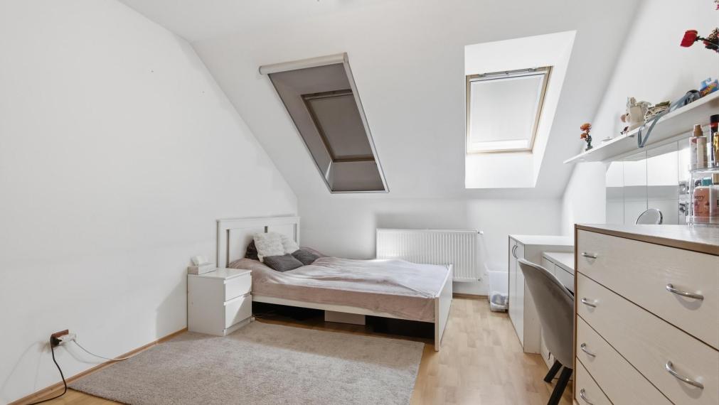 Zariadený 4 izb. byt 141m², murovaný dom - Trnavská, Pezinok