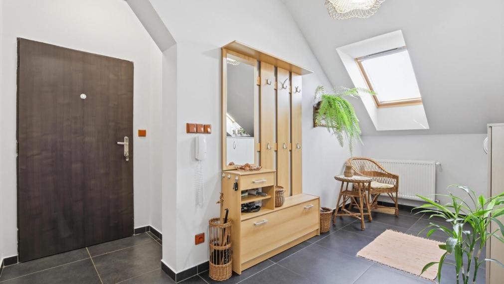 Zariadený 4 izb. byt 141m², murovaný dom - Trnavská, Pezinok