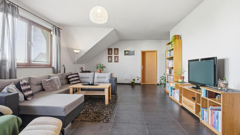 Zariadený 4 izb. byt 141m², murovaný dom - Trnavská, Pezinok
