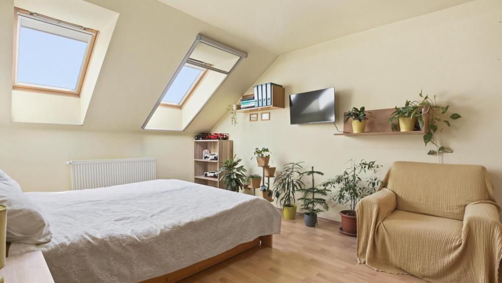 Zariadený 4 izb. byt 141m², murovaný dom - Trnavská, Pezinok