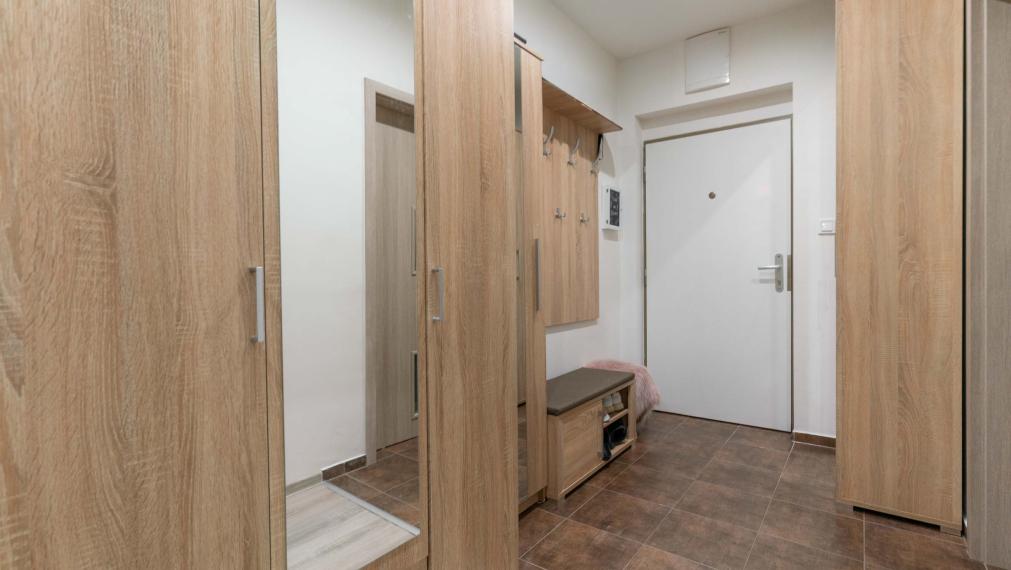 3 izb. byt 71m², murovaný dom - Dopravná, Bratislava - Rača