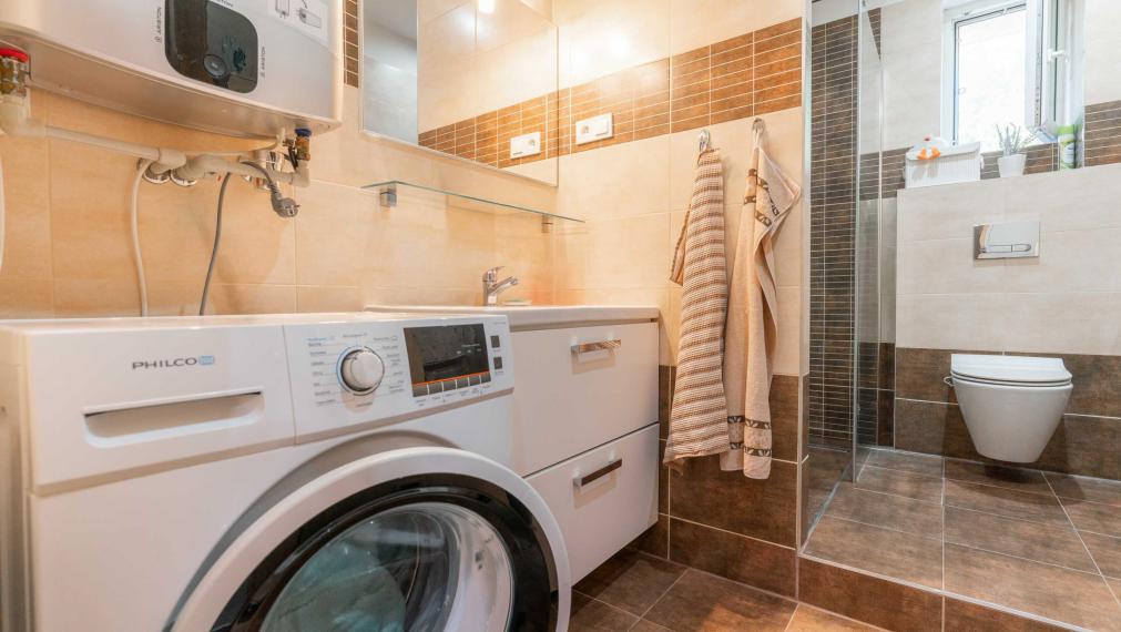 3 izb. byt 71m², murovaný dom - Dopravná, Bratislava - Rača
