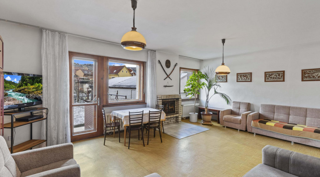 Predané-rodinný dom na predaj vo Svätom Jure, minútu od námestia, 340 000€