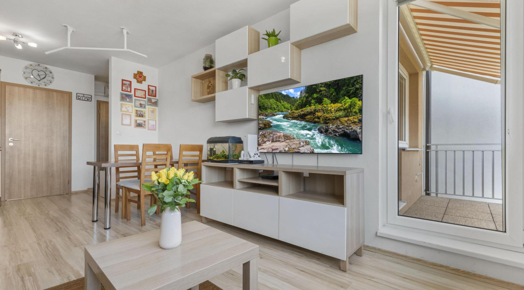 Predané - NOVOSTAVBA - Trojizbový byt s balkónom na Rulandskej ulici vo Svätom Jure