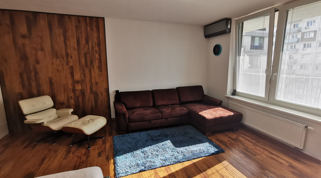 PRENAJATÉ - PRENÁJOM: 1- izbový byt 45 m2 + loggia 6 m2 s podzemným parkovacím státím, Nevädzová 6C (OC Retro), Bratislava- Ružinov