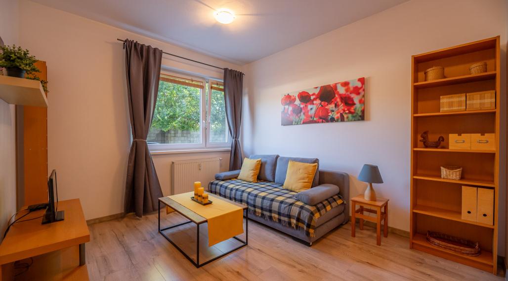 PREDANÉ PREDAJ: garsónka, 22,5 m2, parkovacie státie, Tehelná 5 Pezinok