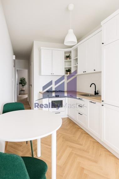 PREDAJ: 3 izbový byt, 64 m2, Bratislava - Karlova Ves