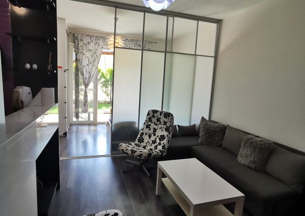 REZERVOVANÉ-PREDAJ: garsónka so záhradkou a parkovacím státím, 31 m2, Tehelná 5, Pezinok