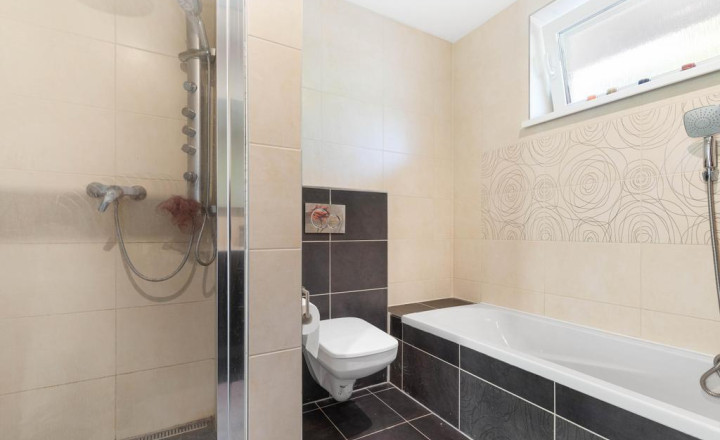 4 izbový rodinný dom - pozemok 675m² Dolné Dubové, Trnava - fotografia 15