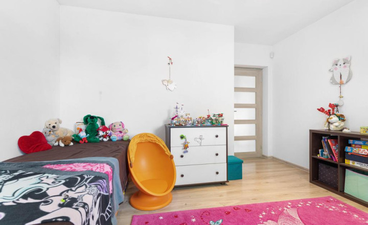 4 izbový rodinný dom - pozemok 675m² Dolné Dubové, Trnava - fotografia 11