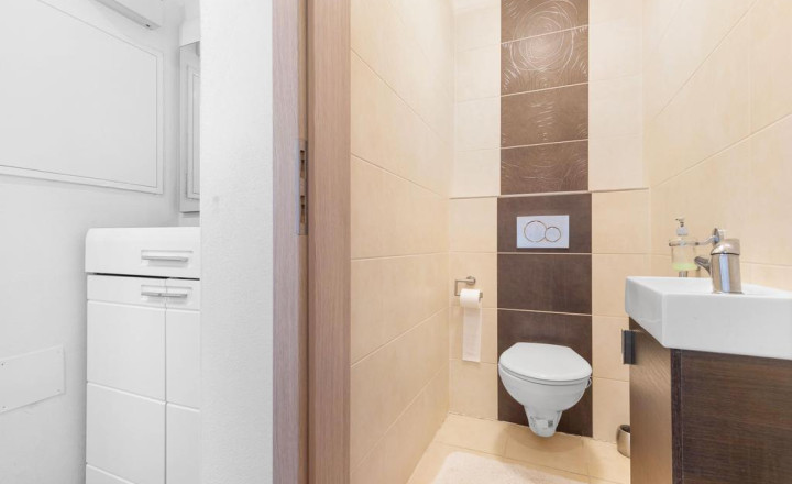 4 izbový rodinný dom - pozemok 675m² Dolné Dubové, Trnava - fotografia 18