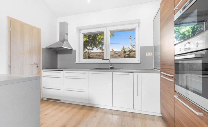 4 izbový rodinný dom - pozemok 675m² Dolné Dubové, Trnava - fotografia 5