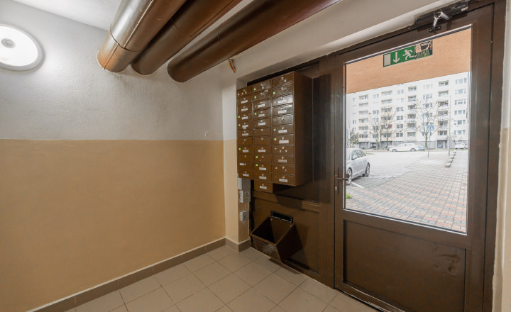 PREDANÉ - PREDAJ: 2 izbový byt, 55 m2, Pezinok - fotografia 9