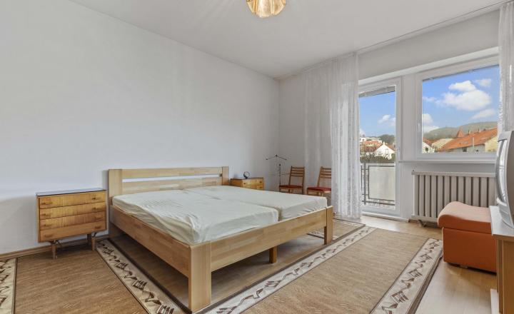 Predané-rodinný dom na predaj vo Svätom Jure, minútu od námestia, 340 000€ - fotografia 16