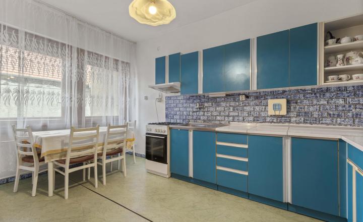 Predané-rodinný dom na predaj vo Svätom Jure, minútu od námestia, 340 000€ - fotografia 6