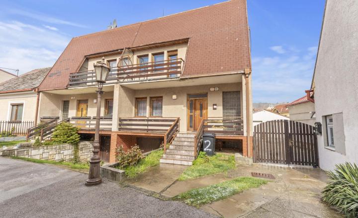 Predané-rodinný dom na predaj vo Svätom Jure, minútu od námestia, 340 000€ - fotografia 3
