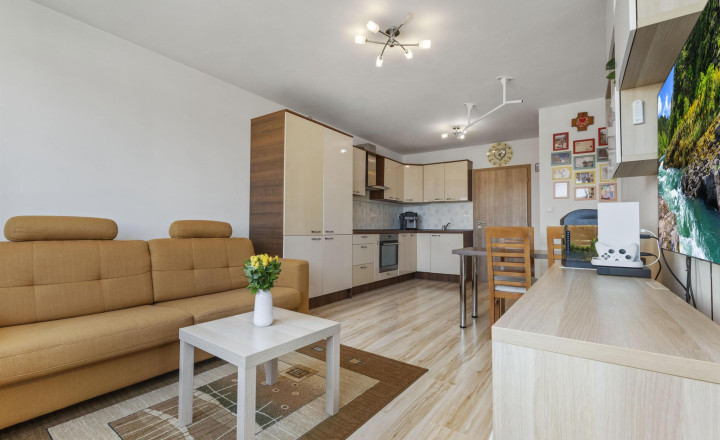 Predané - NOVOSTAVBA - Trojizbový byt s balkónom na Rulandskej ulici vo Svätom Jure - fotografia 13